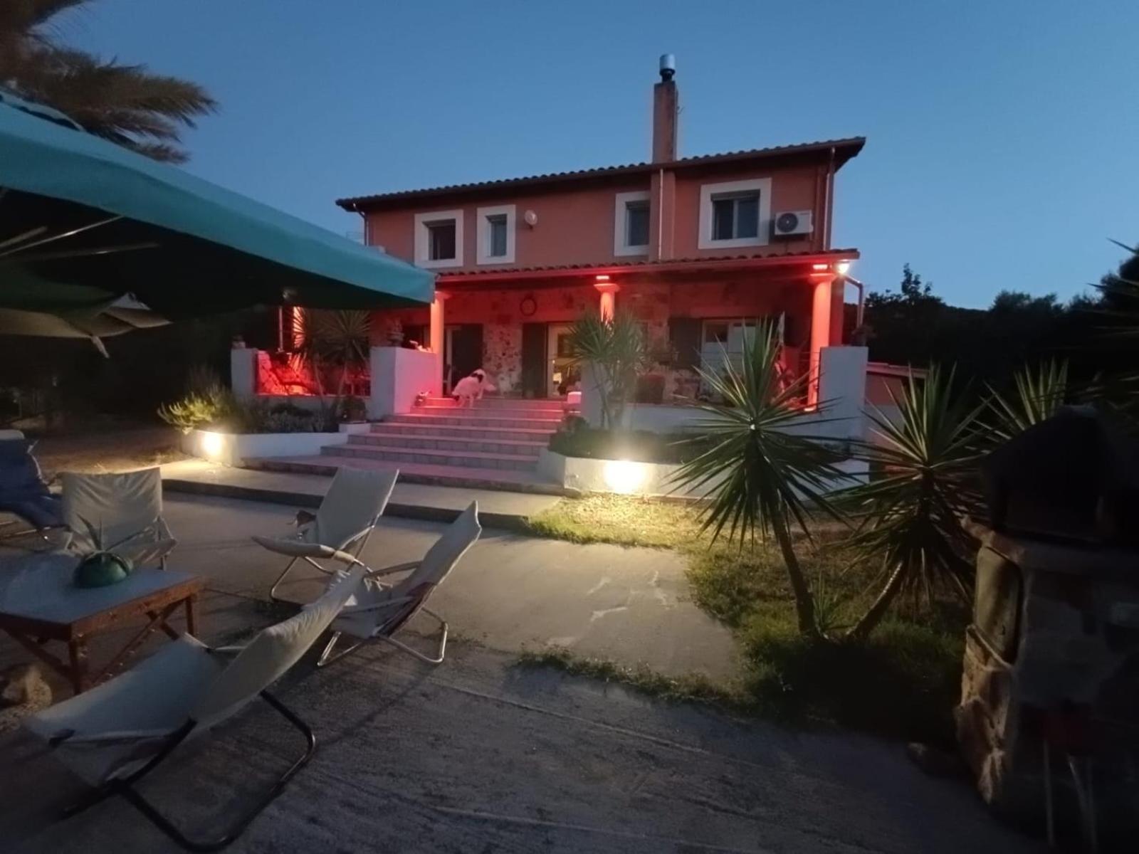 Orange Ville Villamassargia Kültér fotó